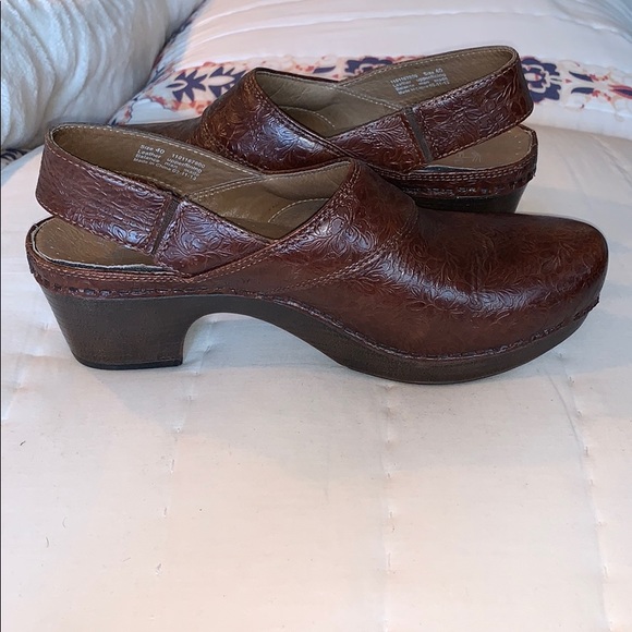 Dansko Clogs - Picture 2 of 5